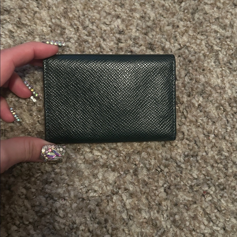 Lv Green Key Holder - Picture 2 of 8